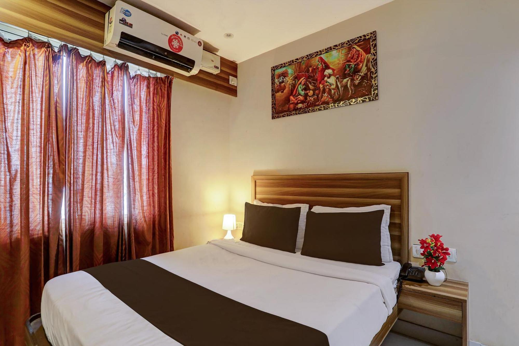 Super Hotel O Vaishnavi Inn Хайдарабад Экстерьер фото