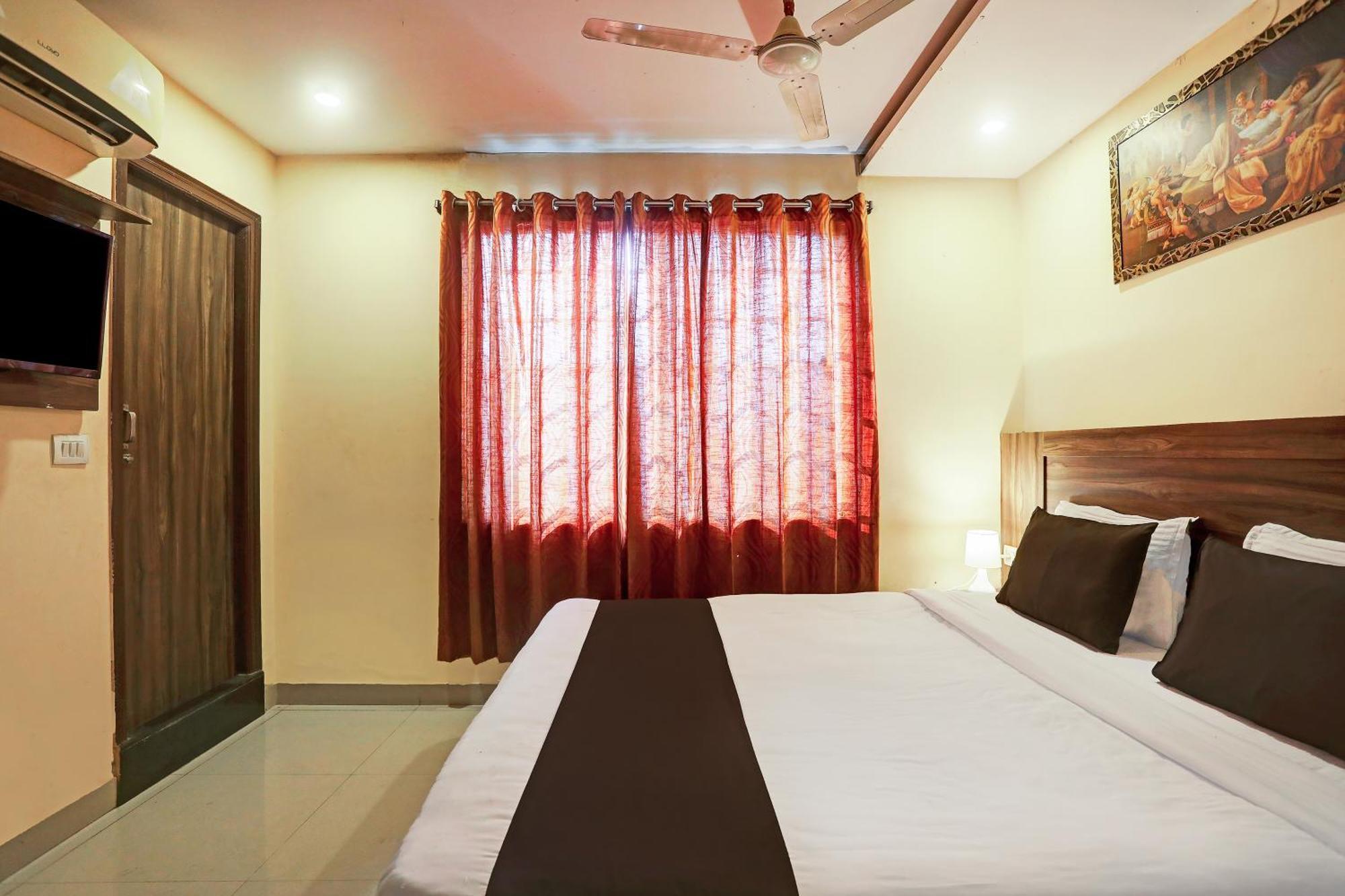 Super Hotel O Vaishnavi Inn Хайдарабад Экстерьер фото