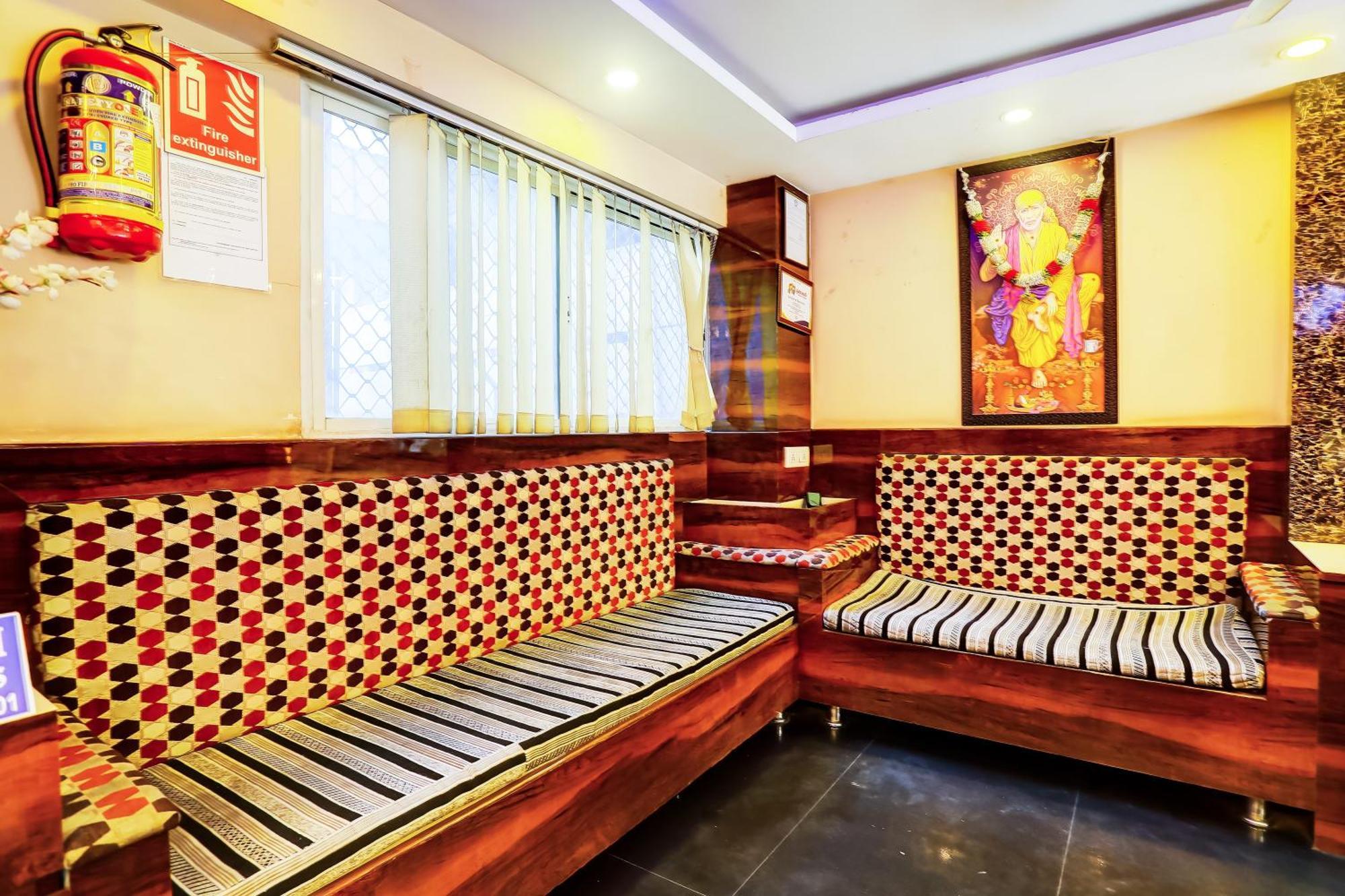 Super Hotel O Vaishnavi Inn Хайдарабад Экстерьер фото